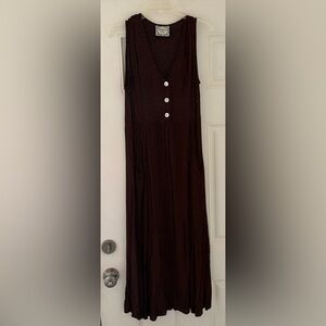 Dressing Clio 
Maxi Dress M